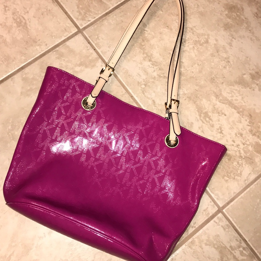Michael Kors purse